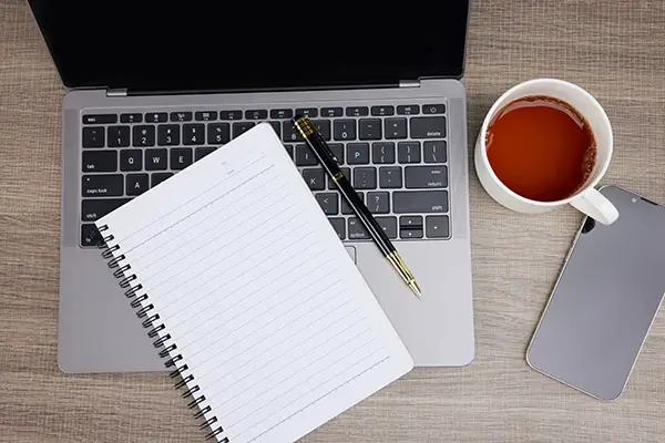 法律合同用什么文字写好