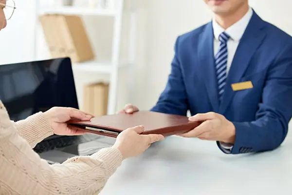 法律最起初的证书是什么